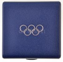 Papp László (1947-) 1990. "Barcelonai Olimpia- Magyar Csapat - Öttusa" Ag emlékérem díszto...