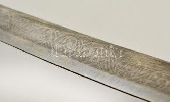 Indiai díszkard, maratott pengével,  plüss hüvely borítással, réz markolattal, h:86 cm (91 cm)
