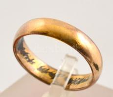 Arany (Au) 14K karikagyűrű, belsején gravírozott szöveggel, jelzett, javított, méret: 59 nettó: 5 g
