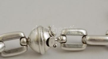 Ezüst (Au) nyaklánc, jelzett, h: 70 cm nettó: 168 g