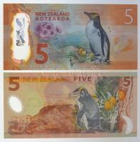 Új-Zéland 1999. 5D + 2015. 5D T:I
New Zealand 1999. 5 Dollars + 2015. 5 Dollars C:UNC