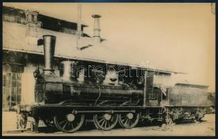 cca 1920-1930 Ganz-mozdony, fotó, 11×17 cm