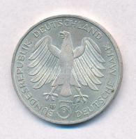 NSZK 1977J 5M Ag "Carl Friedrich Gauss születésének 200. évfordulója" T:1-
FRG 1977J 5 Ma...