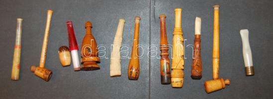 13 db főleg faragott fa szipka