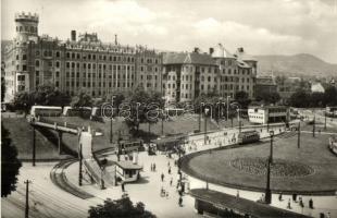 10 db MODERN magyar budapesti városképes lap villamosokkal / 10 modern Hungarian Budapest town-view ...