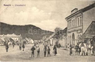 Naszód, Nasaud; utcakép, fogyasztási szövetkezet üzlete / street view with shops (EK)