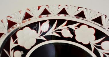 Ezüst ( Ag.) talpas kínáló, két rétegű csiszolt ólomkristály tetővel, nagyon apró csorbával, jelzett...