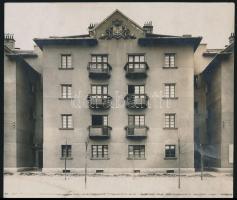 cca 1920-1930 Budapest, Épületek a Váci úton, 2 db fotó, egyik foltos, 12,5x14,5 és 15x23 cm