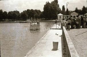1958 Balatoni tájak, hajók, vitorlások, 43 db vintage negatív, köztük hat felvétel a Helka hajóról é...