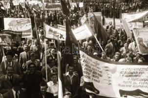 1949. május 1. Budapest, fotóriport a felvonulásról, 38 db szabadon felhasználható vintage negatív, ...
