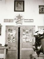 cca 1948 Motoros fiatalok, 10 db szabadon felhasználható vintage negatív, 24x36 mm