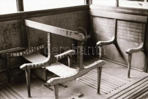 1990 Régi fogaskerekű kocsi felújítás előtti állapota, 30 db szabadon felhasználható vintage negatív...