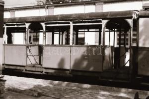 1990 Régi fogaskerekű kocsi felújítás előtti állapota, 30 db szabadon felhasználható vintage negatív...