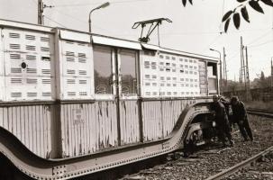 1983. október 19. A millenniumi földalatti régi szerelvényeiről készült felvétel sorozat, 33 db szab...