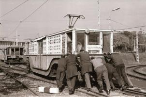 1983. október 19. A millenniumi földalatti régi szerelvényeiről készült felvétel sorozat, 33 db szab...