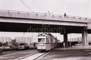 1984. október 2. Budapest, az 1-es villamos vonalán próbajárat, 32 db szabadon felhasználható vintage negatív, 24x36 mm