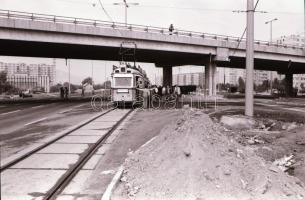 1984. október 2. Budapest, az 1-es villamos vonalán próbajárat, 32 db szabadon felhasználható vintag...