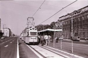 1984. október 2. Budapest, az 1-es villamos vonalán próbajárat, 32 db szabadon felhasználható vintag...