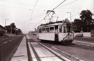 1984. október 2. Budapest, az 1-es villamos vonalán próbajárat, 32 db szabadon felhasználható vintag...