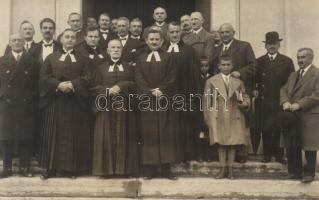 1932 Temesvár, Timisoara; Argay György (1893-1974) evangélikus lelkész, későbbi püspök beiktatása, csoportkép / introducing a Lutheran priest, later bishop. gorup photo