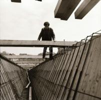 cca 1972 Budapest, Moszkva téri metróállomás felszíni építése, 7 db vintage negatív, 6x6 cm