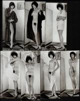 cca 1969 A bejárónő megmutatja, 7 db szolidan erotikus vintage fotó, 16x7 cm és 18x8 cm között