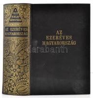 A Pesti Hírlap Könyvtára: Az ezeréves Magyarország. 1200 oldalon 1031 mélynyomású fényképpel és képpel, két színes térképmelléklettel és 82 szövegközti térképpel. Bp., 1939, A Pesti Hírlap Rt., 1200 p. Első kiadás. Kiadói aranyozott egészvászon kötés, jó állapotban.