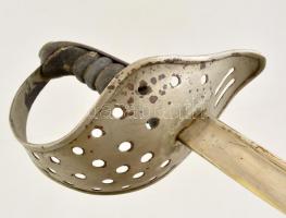 XIX. sz vége. Lovassági kard jelzés nélkül, fém hüvellyel / Cavalry sword 104 cm