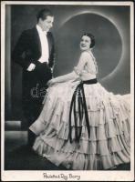 cca 1920-1930 Paulette & Roy Barry, LArt Fotó Salon, pecséttel jelzett fotó, 23x18 cm
