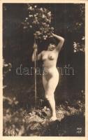 Erotic nude lady. J. Mandel phot. AN 366. (non PC)