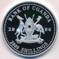 Uganda 2006. 2000Sh Ag "A labdarúgás halhatatlanjainak csarnoka - Portugália 1960-as évek / Eus...