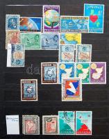 Térképek motívumgyűjtemény az egész világból, 5 berakóban / Maps thematic collection whole world, in...