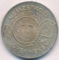 1979. 200Ft Ag Nemzetközi gyermekév T:BU patina Adamo EM57