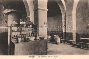 Barletta, La Taverna della Disfida / restaurant interior