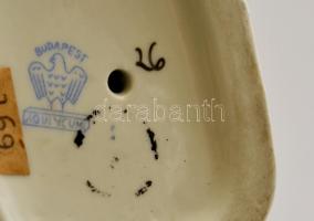 Aquincumi kis sólyom, kézzel festett, jelzett, hibátlan, m:6,5 cm, h:9,5 cm