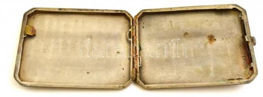Ezüst (Ag.) cigarettatárca monogrammal, jelzett, 8×10,5×1,5, nettó 146,6 g
