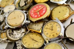 Kb 50 darabos óratétel javításra, alkatrésznek. Sok svájci, néhány működőképes