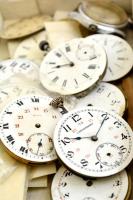 Kb 40 db fém és zománc óraszámlap. Nagyrészt hibátlan, nem használt darabok a XX. sz. elejéről, becs...