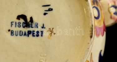 cca 1890 Fischer Ignácz Budapest, díszkorsó, kézzel festett, aranyozott porcelánfajansz, arany festé...