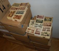 Hatalmas sokpéldányos képeslap tétel hagyatékból: 42.000 magyar városképes lap, 1940 körüli kiadás, kb 400 féle, T1 minőségű használatlan lapok gyári kötegekben. Viszonteladónak hosszútávú, de jó befektetés!! / Large stock of HUNGARY topographic cards: 42.000 cards, about 400 different, of excellent quality issued about 1940, in original bundles. A good long term investment for the retailer!!