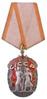 Szovjetunió ~1950-1960. Becsület Érdemrend jelzetlen zománcozott Ag kitüntetés mellszalagon, hátoldalán sorszám (50x33mm) T:2 Soviet Union ~1950-1960. Order of the Badge of Honor unmarked enamelled Ag decoration with ribbon, numbered on its back (50x33mm) C:XF