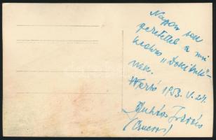 1953 Juhász István ökölvívó aláírása őt magát ábrázoló fotó hátulján