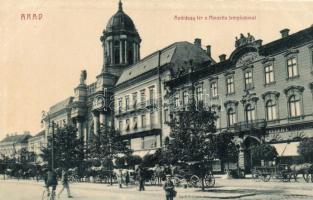 Arad, Andrássy tér, Minorita templom, Geller I., Hoffmann üzlete, kerékpár. W. L. 910. / square, church, shops, bicycle