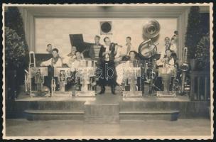 cca 1930 A Bazzanella zenekar, fotólap, 8,5x13,5 cm