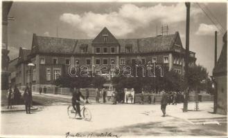 1928 Pozsony, Pressburg, Bratislava; mozi, kerékpáros férfi / Kino / cinema, man on bicycle, photo