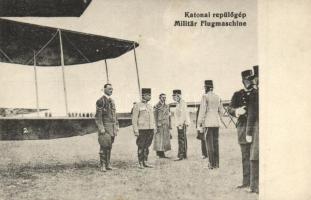 Ferenc József katonai repülőgép szemlén, pilóta / Militär Flugmaschine / Franz Joseph at a K.u.K. military aircraft inspection with officers and pilot (EK)