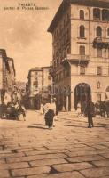 Trieste, Portici di Piazza Goldoni / square