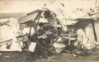 Lezuhant katonai repülőgép / WWI Austro-Hungarian K.u.K. crashed military aircraft. photo