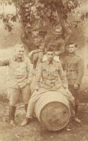 1918 Katonák egy megcsapolt hordón / WWI Austro-Hungarian K.u.K. soldiers on a drilled barrel. photo