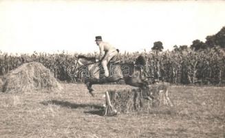 1940 Lóugratás gyakorlása az elkészített akadályok felett / WWII Hungarian hussar on horseback, training. Fóti György photo